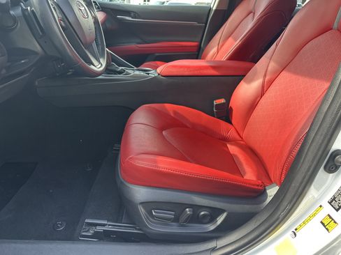 Used 2024 Toyota Camry XSE w/ Navigation Package FWD image 11