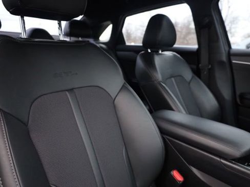 Used 2023 Kia K5 GT-Line w/ GT-Line Premium Package image 39