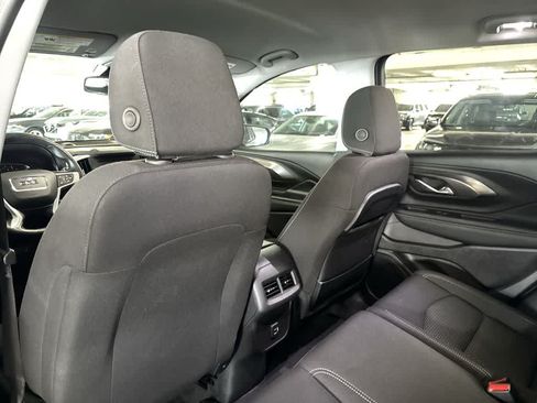 Used 2024 GMC Terrain SLE w/ Driver Convenience Package FWD image 22