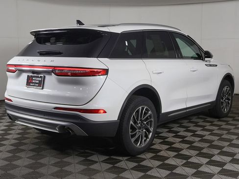 Used 2022 Lincoln Corsair AWD w/ Equipment Group 101A image 11