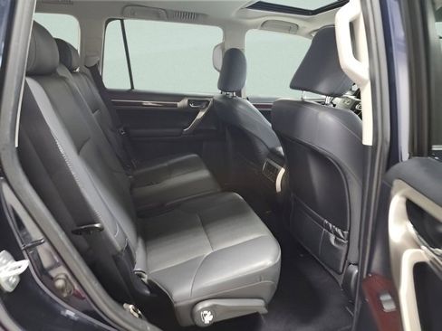 Used 2019 Lexus GX 460 Premium AWD/4WD image 18