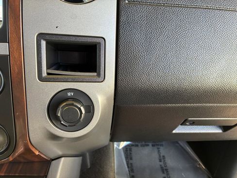 Used 2017 Ford Expedition EL Platinum image 35
