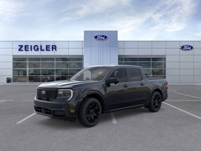 New 2025 Ford Maverick Lariat w/ Black Appearance Package