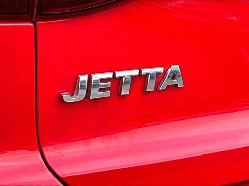 Used 2016 Volkswagen Jetta Sport w/ Lighting Package image 9