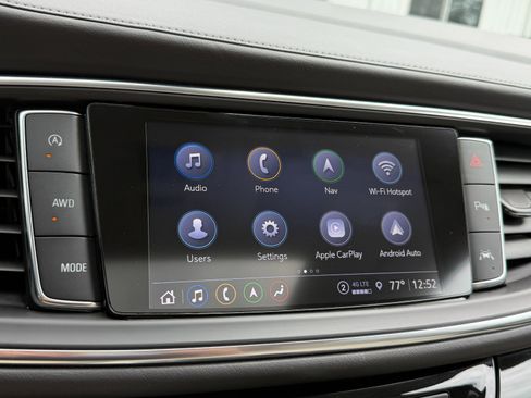 Used 2023 Buick Enclave Avenir w/ Avenir Technology Package AWD/4WD image 40
