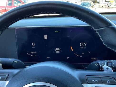 Used 2024 Hyundai Kona Limited image 24