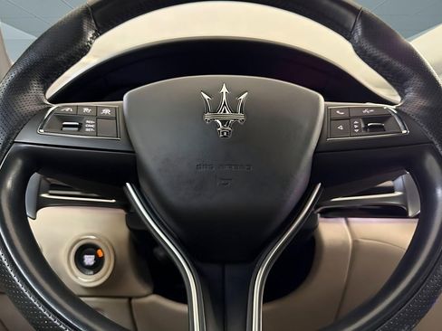 Used 2022 Maserati Quattroporte Modena Q4 AWD/4WD image 22