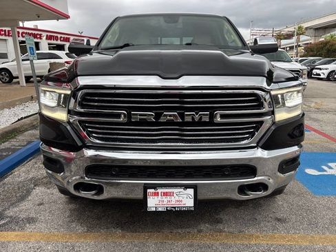 Used 2019 RAM 1500 Laramie AWD/4WD image 2