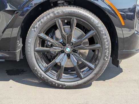 New 2026 BMW X7 xDrive40i w/ M Sport Package AWD/4WD image 29