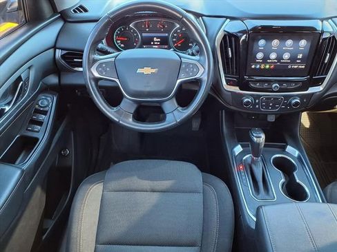 Certified 2020 Chevrolet Traverse LT image 6