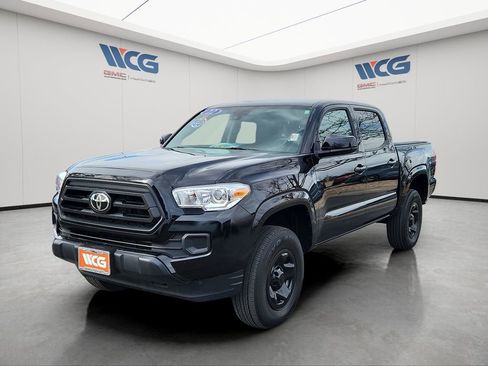 Used 2022 Toyota Tacoma SR image 5