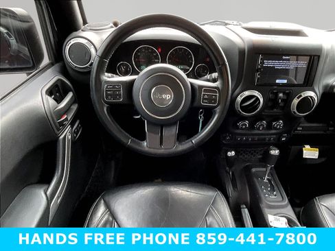 Used 2015 Jeep Wrangler Unlimited Rubicon w/ Dual Top Group AWD/4WD image 8
