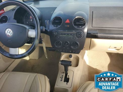 Used 2006 Volkswagen Beetle Convertible w/ Package 2 image 10