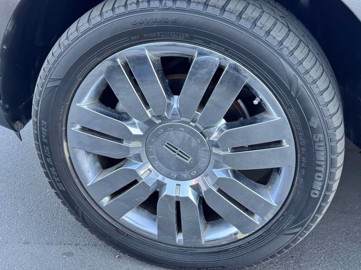 Used 2009 Lincoln MKX 2WD image 21