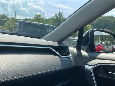 New 2025 Toyota RAV4 XLE image 15