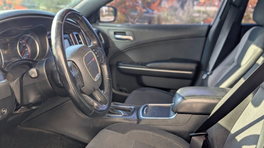 Used 2015 Dodge Charger SE w/ Popular Equipment Group RWD image 15