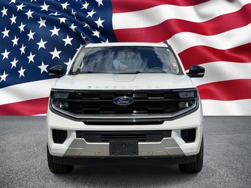 Certified 2025 Ford Expedition Max Platinum AWD/4WD image 5