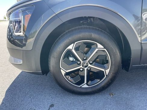 New 2025 Kia Niro EX image 31