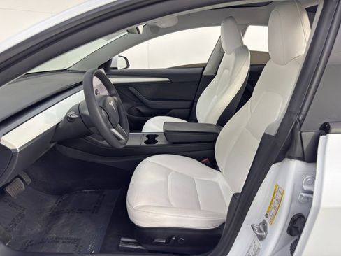 Used 2022 Tesla Model 3 image 17