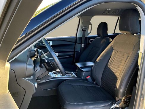 Used 2021 Ford Explorer XLT w/ Class III Trailer Tow Package image 20