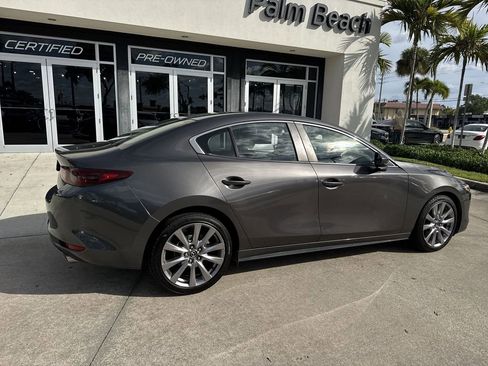 Used 2020 MAZDA MAZDA3 Sedan w/ Select Package image 5