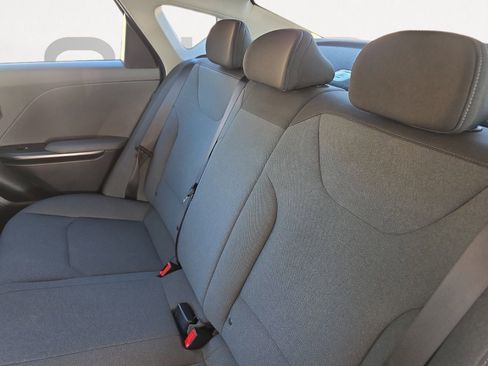 Used 2025 Kia K4 LXS image 22