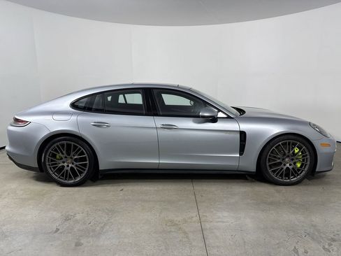 Used 2021 Porsche Panamera 4S image 8