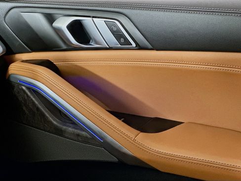 Used 2024 BMW X6 xDrive40i w/ Premium Package image 17