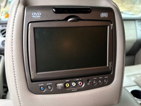 Used 2014 Ford Expedition EL Limited w/ Equipment Group 301A image 13