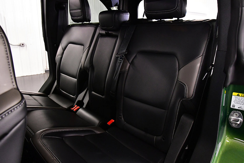 Used 2025 Ford Bronco Outer Banks AWD/4WD image 27