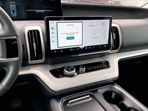 Certified 2025 Ford Expedition Active RWD image 6