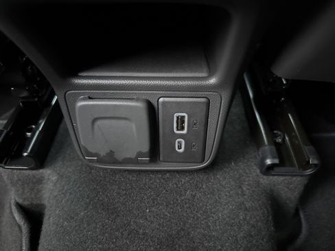 New 2025 Chevrolet TrailBlazer RS w/ Convenience Package image 15