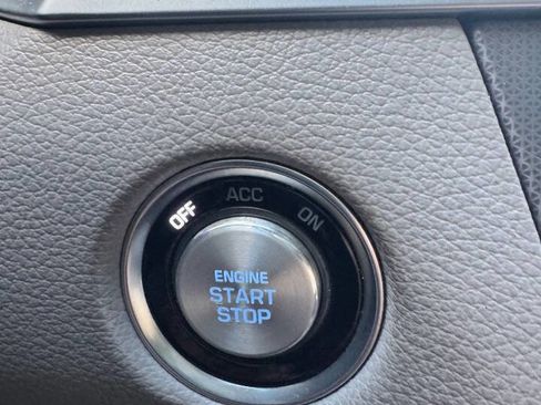 Used 2015 Hyundai Genesis 5.0 image 40