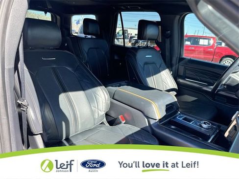 Certified 2023 Ford Expedition Platinum image 31