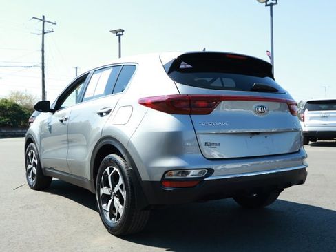 Used 2022 Kia Sportage LX image 8