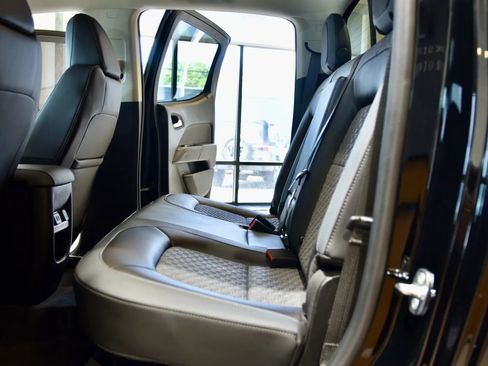 Used 2022 Chevrolet Colorado Z71 image 20