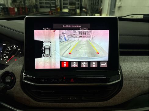 Used 2022 Jeep Compass Latitude image 18