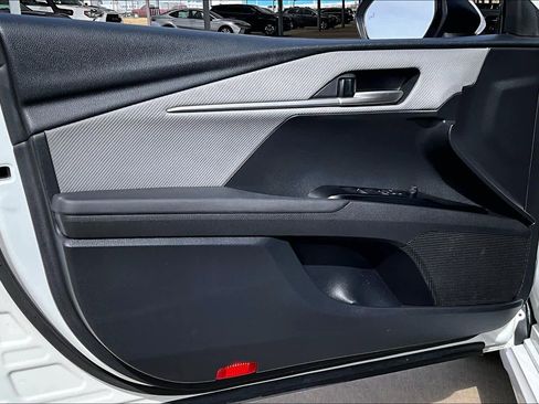 Used 2025 Toyota Camry SE image 24