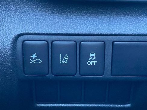 Used 2023 Mitsubishi Eclipse Cross SE image 14