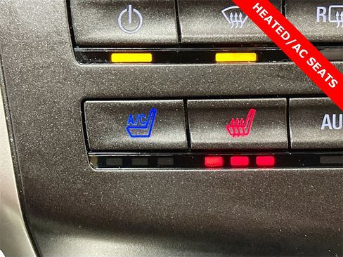 Used 2017 Lincoln MKC Reserve w/ Lincoln MKC Climate Package image 21