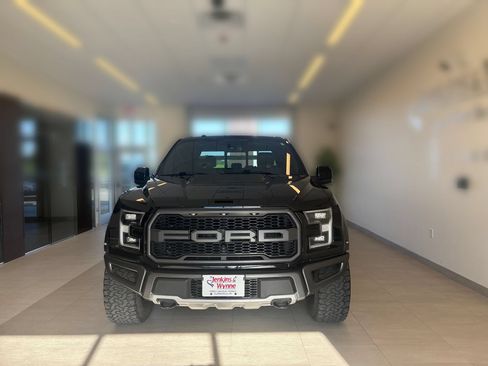 Used 2018 Ford F150 Raptor w/ Equipment Group 802A Luxury AWD/4WD image 6