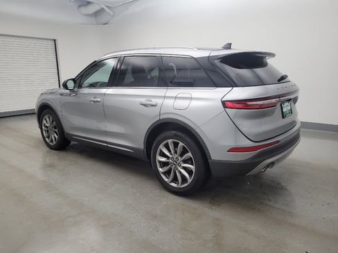 Used 2021 Lincoln Corsair AWD w/ Premium Package image 3