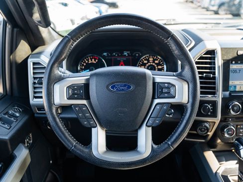 Used 2016 Ford F150 Lariat image 22