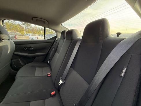 Used 2024 Nissan Sentra SV image 27