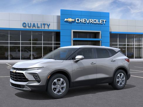 New 2026 Chevrolet Blazer LT image 2