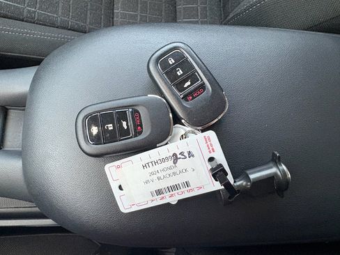 Certified 2024 Honda HR-V LX image 29