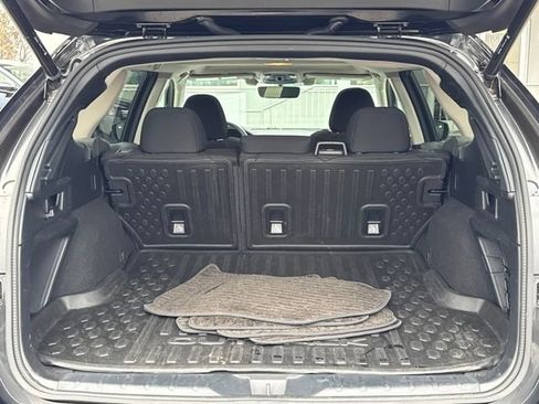 Used 2022 Subaru Outback Premium image 10