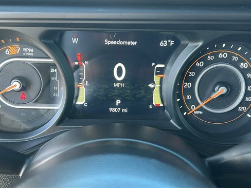 Used 2025 Jeep Wrangler Unlimited Sport AWD/4WD image 21