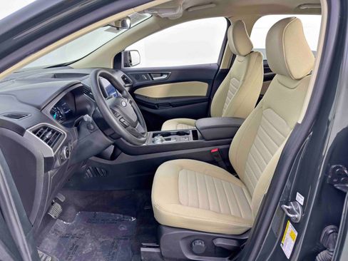 Used 2023 Ford Edge SE image 15