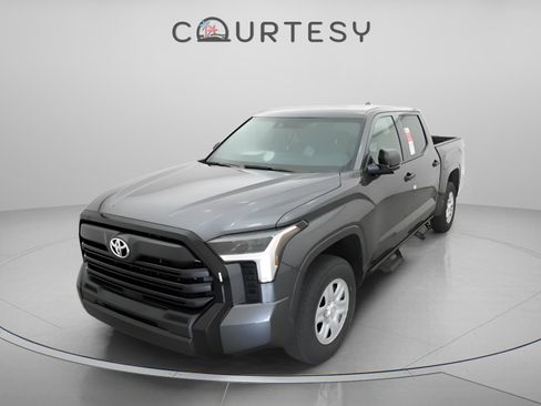 New 2026 Toyota Tundra SR image 32
